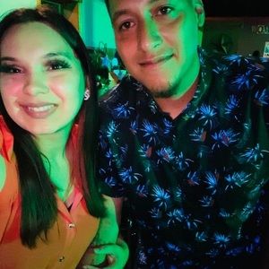 Meet your Posher, Dania